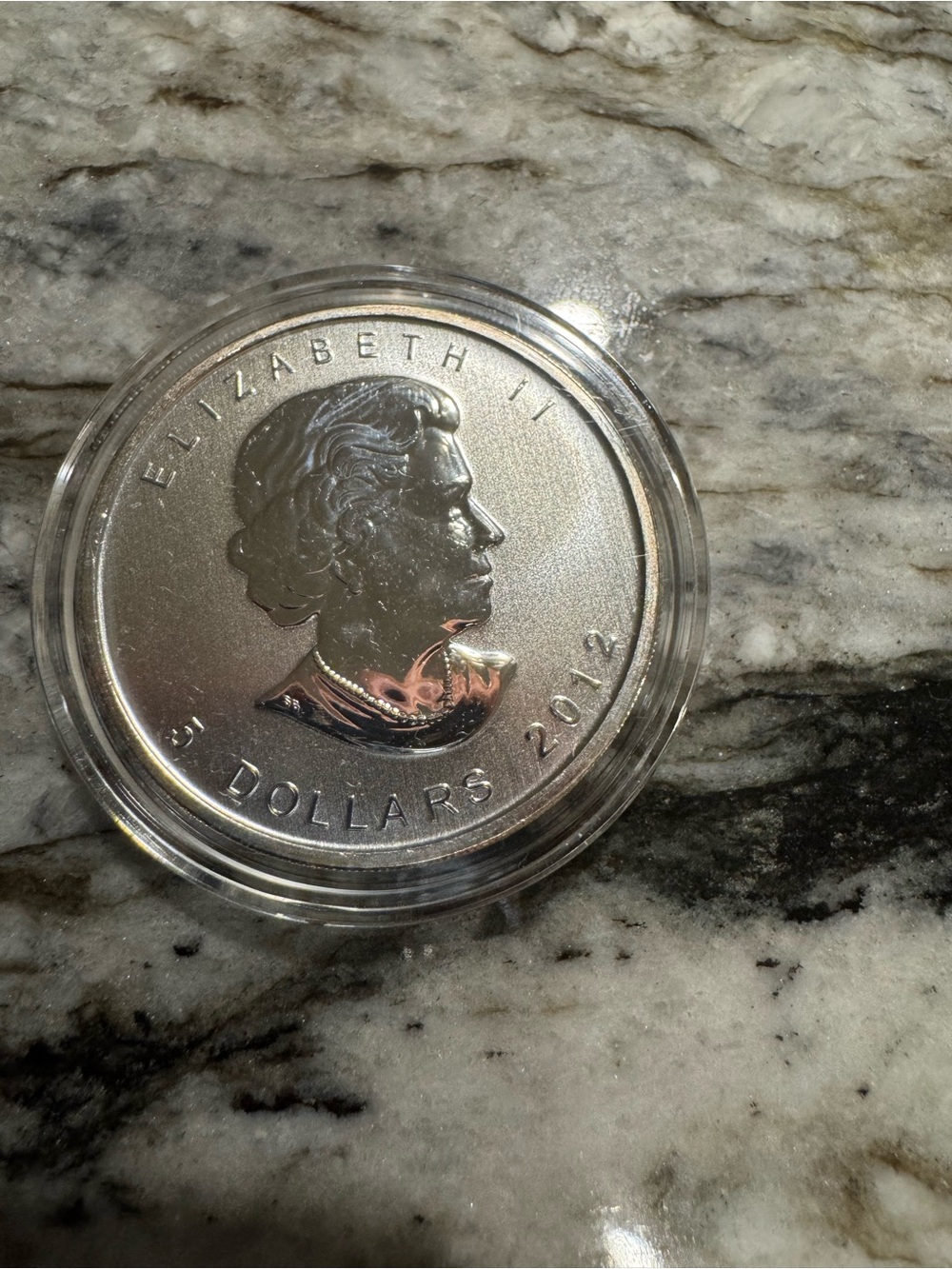 Royal Canadian Mint Canadian Maple Leaf 1 oz Silver Coin 0.9999 Fine